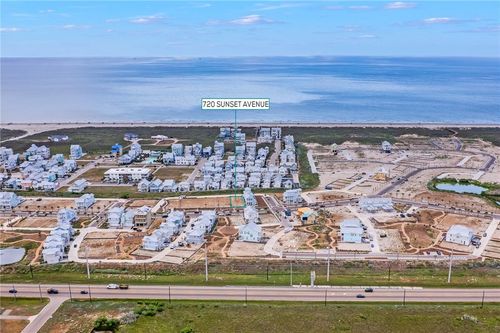 720 Sunset Ave, Port Aransas, TX, 78373 | Card Image