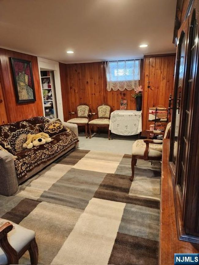 136 Martin Ave, House other with 3 bedrooms, 2 bathrooms and null parking in Clifton NJ | Image 37