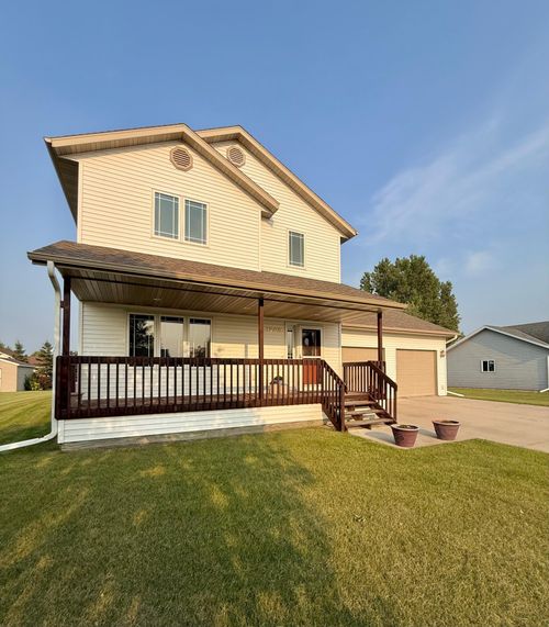 1208 Wendt Drive, Thief River Falls, MN, 56701 | Card Image