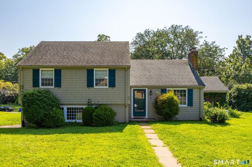 8 Old Pewter Ln, Wethersfield, CT, 06109-3134 | Card Image