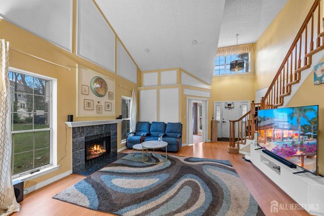 8 Carlisle Ct, House other with 3 bedrooms, 3 bathrooms and null parking in Old Bridge NJ | Image 8