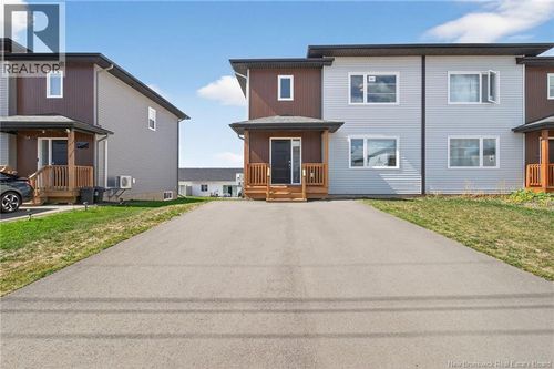 287 Rue Lorette, Dieppe, NB, E1A8M4 | Card Image