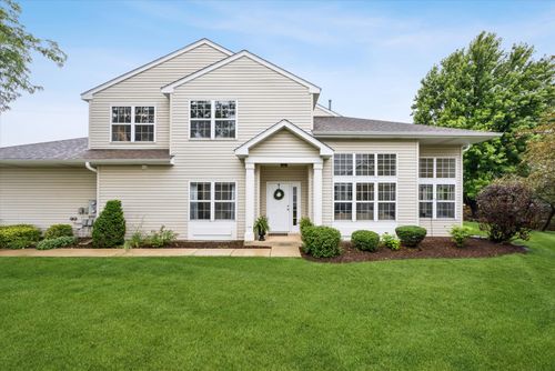 121 S Barton Trl, Batavia, IL, 60510-7629 | Card Image