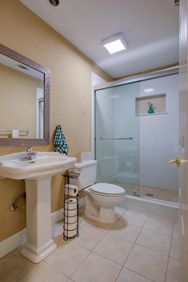 1073 Spring Meadow Drive, House other with 5 bedrooms, 3 bathrooms and null parking in Manteca CA | Image 34