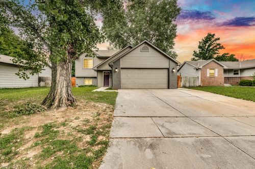1307 Spring Cir, Haysville, KS, 67060-1476 | Card Image