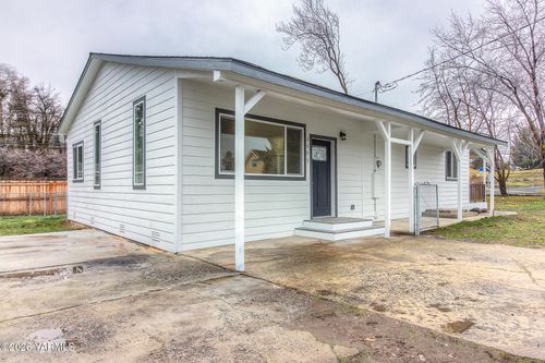 3503 Powerhouse Rd, Yakima, WA, 98902-1548 | Card Image