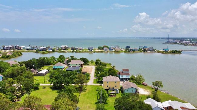 817 Bryan Ave, House other with 2 bedrooms, 2 bathrooms and 3 parking in Seabrook TX | Image 23