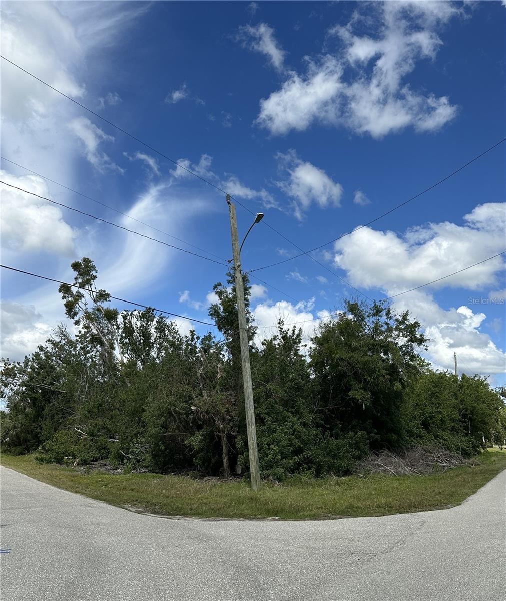 Land in PORT CHARLOTTE