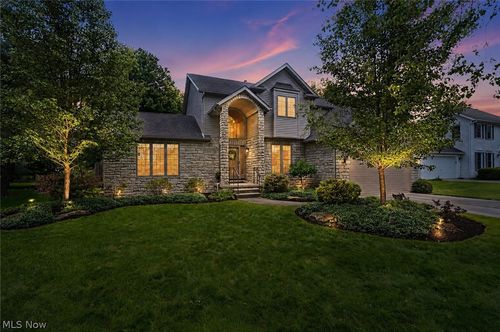 10143 Bissell Dr, Twinsburg, OH, 44087-2907 | Card Image