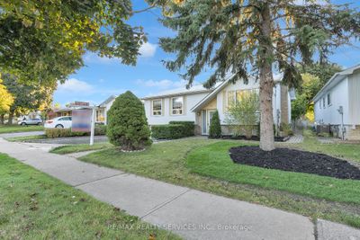 81 Glenforest Rd, House other with 3 bedrooms, 2 bathrooms and 4 parking in Brampton ON | Image 1