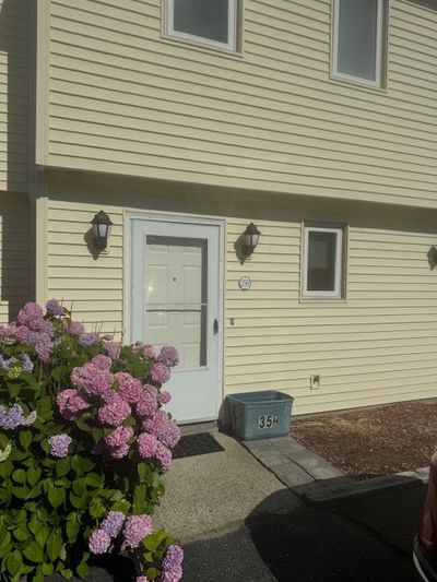 H - 35 Dale Avenue, Condo with 2 bedrooms, 1 bathrooms and 2 parking in Johnston RI | Image 1