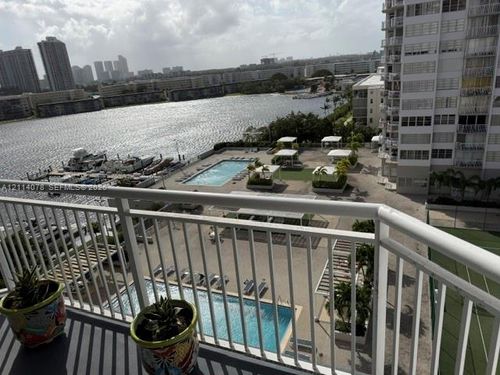 904-18061 Biscayne Blvd, Aventura, FL, 33160-5225 | Card Image