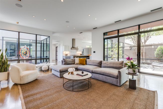 9333 Biscayne Blvd, House other with 5 bedrooms, 6 bathrooms and null parking in Dallas TX | Image 7