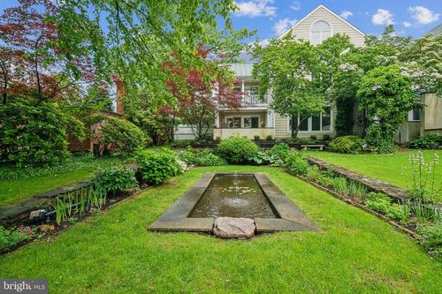 4 Barnes Ct, DOYLESTOWN, PA, 18901 | Card Image
