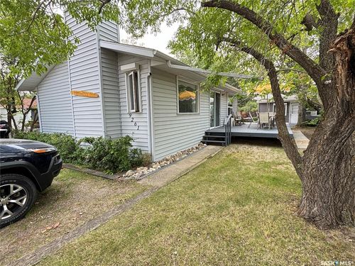 9261 Clement Cres, Cochin, SK, S0M0L0 | Card Image