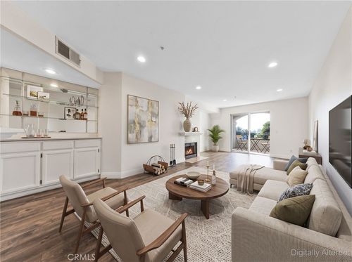 1775 Ohio, Long Beach, CA, 90804 | Card Image