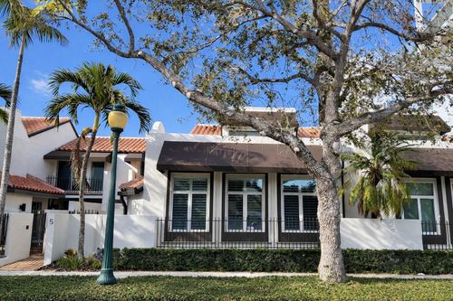 5-200 Cocoanut Ave, SARASOTA, FL, 34236-4990 | Card Image