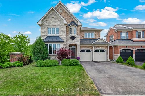 156 Degraaf Crescent, Aurora, ON, L4G0X2 | Card Image