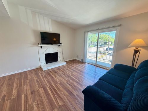 apt-50-3300 Pebblebrook Dr, Seabrook, TX, 77586-6050 | Card Image