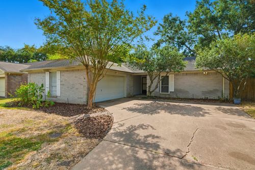 15611 Meadow Village Dr, Houston, TX, 77095-2007 | Card Image