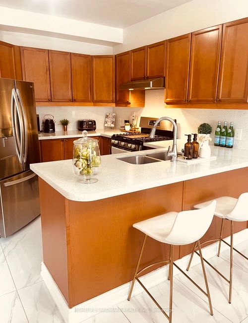 24 Cherryplum Way, Brampton, ON, L6S6J4 | Card Image