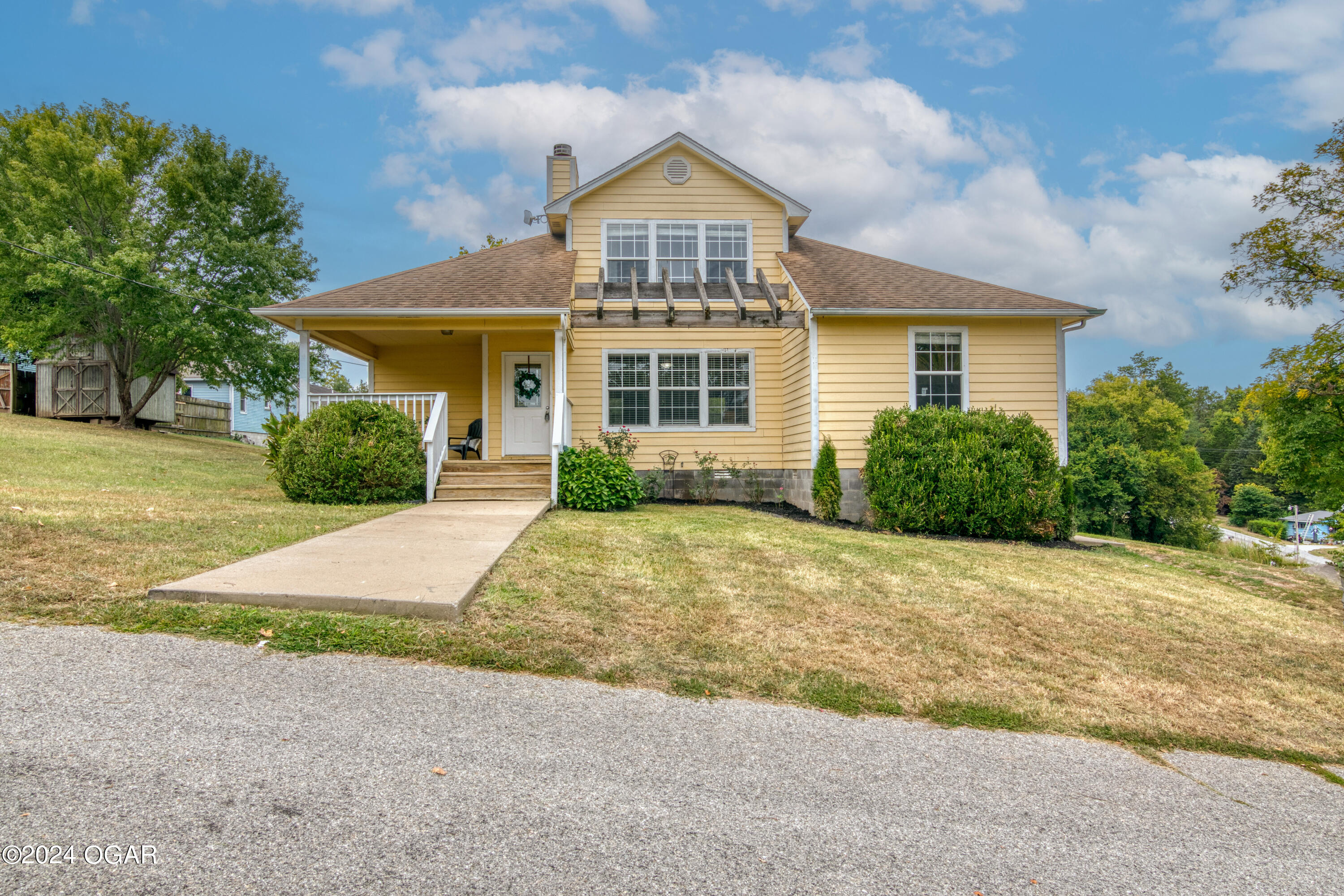Choctaw St, Seneca, MO 64865