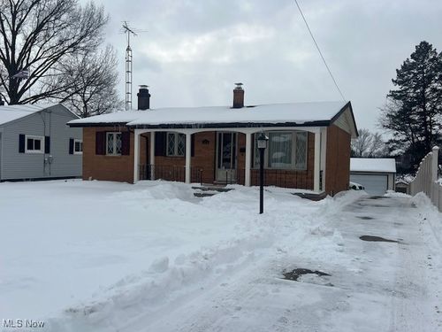 1124 Valley Dr Nw, North Canton, OH, 44720-2245 | Card Image