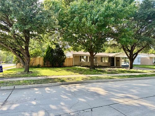 3633 Flamingo Way, Mesquite, TX, 75150-3400 | Card Image