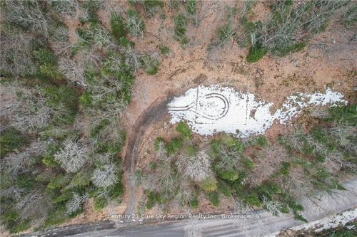 750 Feronia Rd, North Bay, ON, P1B8G4 | Card Image