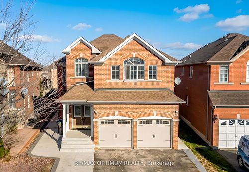 9 Whitewash Way, Brampton, ON, L6X4T3 | Card Image