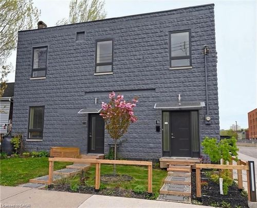 86 Birge St, Hamilton, ON, L8L3L4 | Card Image