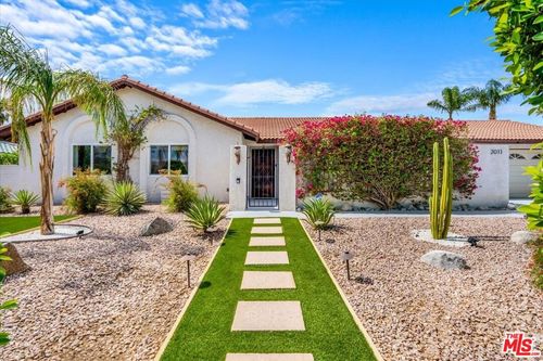 2011 N San Antonio Rd, Palm Springs, CA, 92262-3914 | Card Image