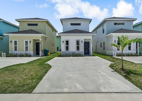 410 Nw 13th Ave, Boynton Beach, FL, 33435-3066 | Card Image