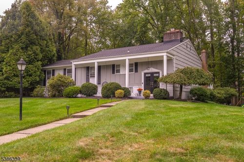 4 Brandywine Ct, Scotch Plains, NJ, 07076-2520 | Card Image