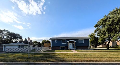 10301 Minnick Ave, Oak Lawn, IL, 60453-4646 | Card Image