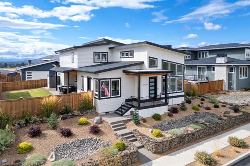 3769 Sw 43rd St, Redmond, OR, 97756-2049 | Card Image