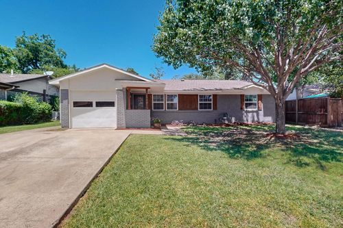 2949 Hollandale Ln, Farmers Branch, TX, 75234-2111 | Card Image