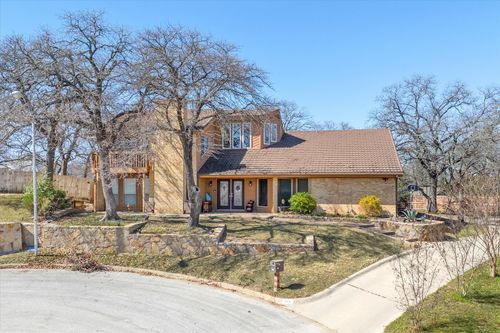 104 Oak Hollow Ct S, Azle, TX, 76020-4129 | Card Image