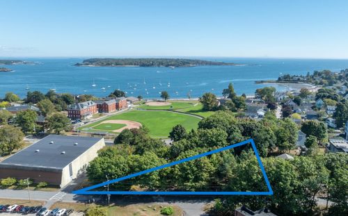 50 Surfsite Road, South Portland, ME, 04106 | Card Image