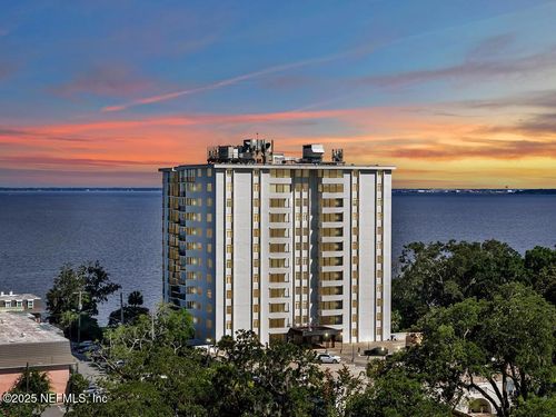 10d-2970 Saint Johns Ave, Jacksonville, FL, 32205-8748 | Card Image