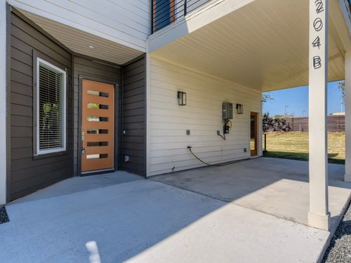 b-7204 Bennett Ave, Austin, TX, 78752-2701 | Card Image
