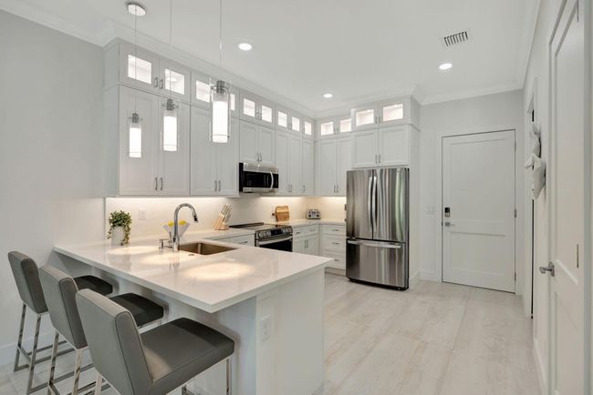 4662 Se Manatee Way, Condo with 3 bedrooms, 3 bathrooms and null parking in Stuart FL | Image 8