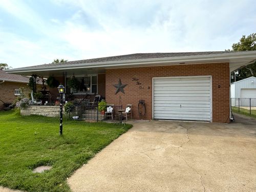 321 N Nelson St, Bennington, KS, 67422-9440 | Card Image