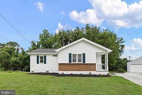 17 Varmar Dr, New Castle, DE, 19720-2036 | Card Image