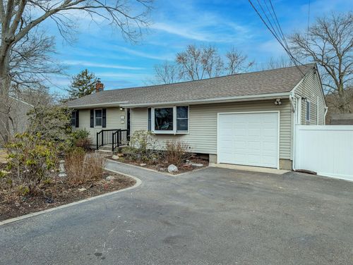 241 Alexander Ave, Nesconset, NY, 11767-1618 | Card Image