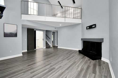 unit-b13-9809 Richmond Ave, Houston, TX, 77042-4567 | Card Image
