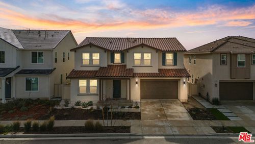 18130 Radiance Ln, Santa Clarita, CA, 91350-5897 | Card Image