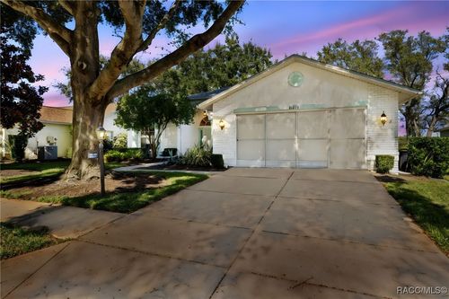 11231 Sun Tree Rd, Hudson, FL, 34667-5543 | Card Image