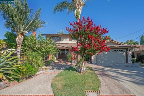 3718 Northpark Ct, Concord, CA, 94519-1458 | Card Image