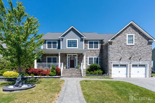 37 Americana Pl, Monroe, NJ, 08831-2394 | Card Image